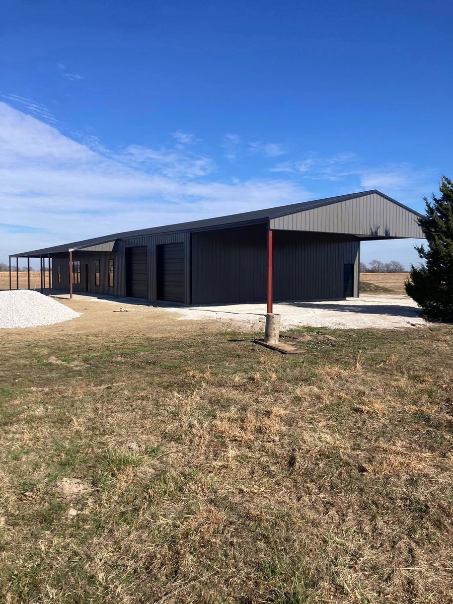 Barndos for Integrity Construction & Erecting in Muskogee, OK