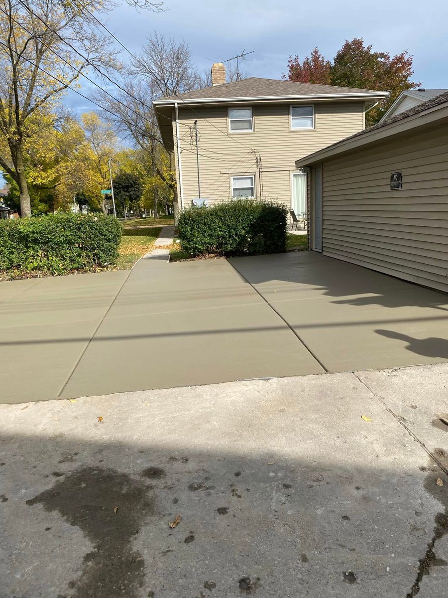 Sidewalk Installation for MKE Concrete Contractors LLC in Milwaukee, WI