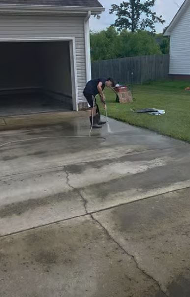 Pressure Washing for Comptons Painting LLC in Smyrna, TN