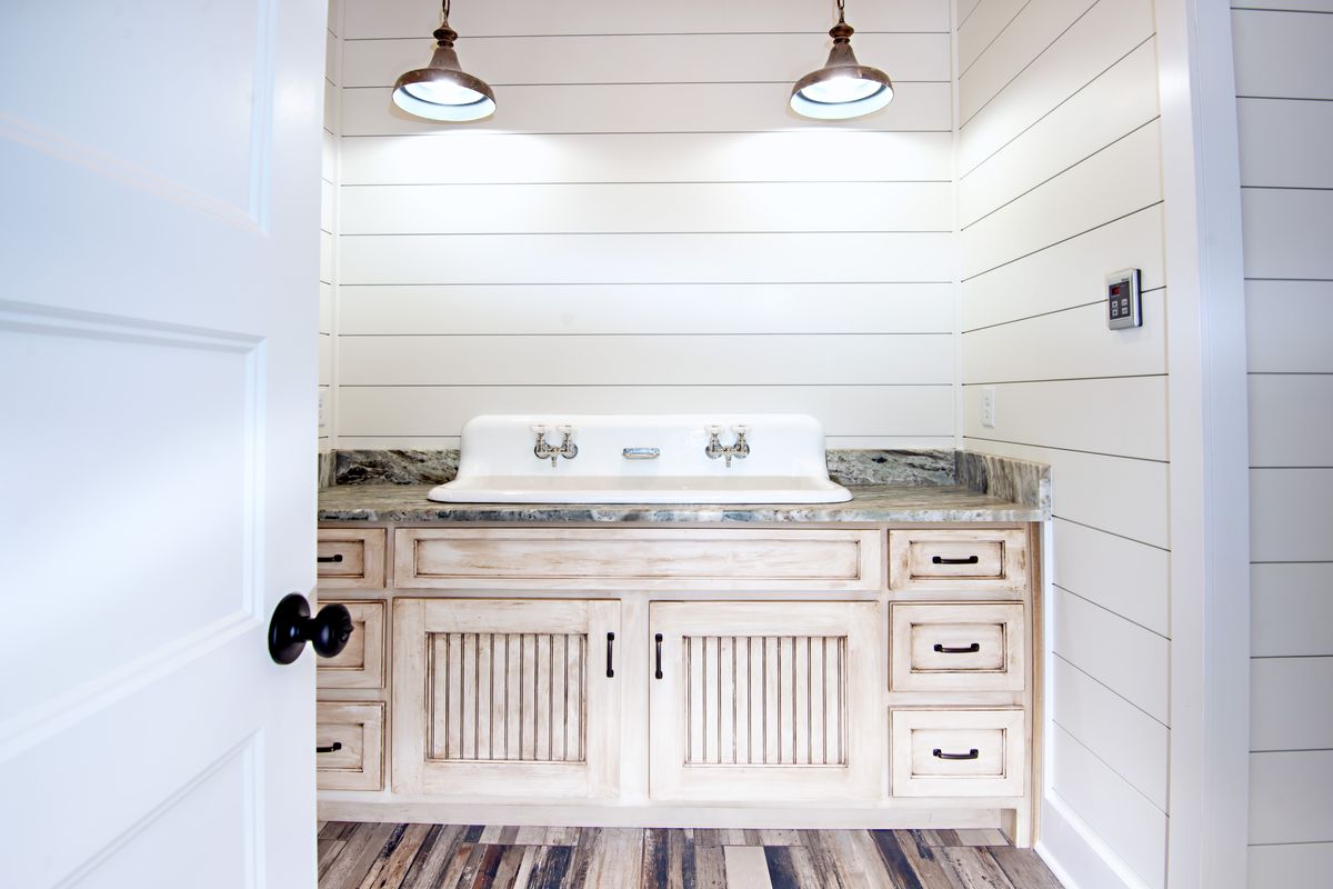 Home Remodeling for Emfinger Custom Builders LLC in Pine Mountain, GA