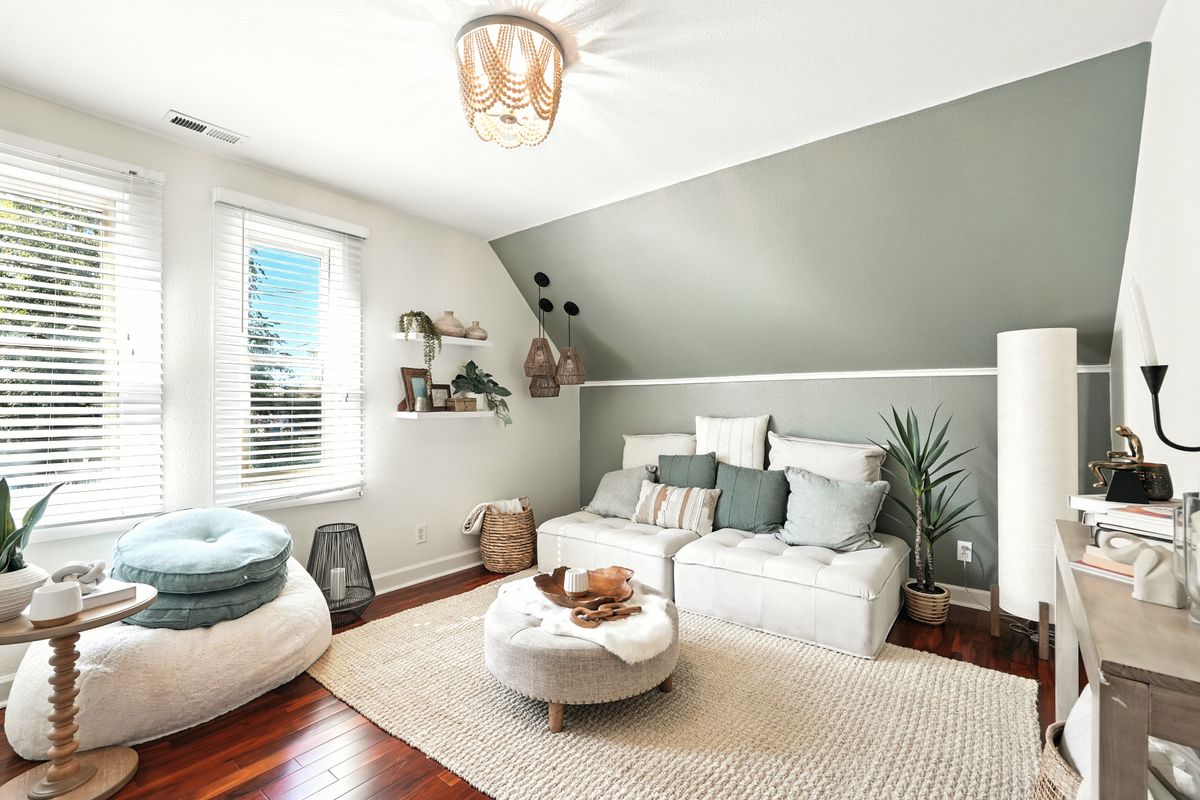 Interior Painting for Straight Edge Painting and Renovations in Milwaukee, WI