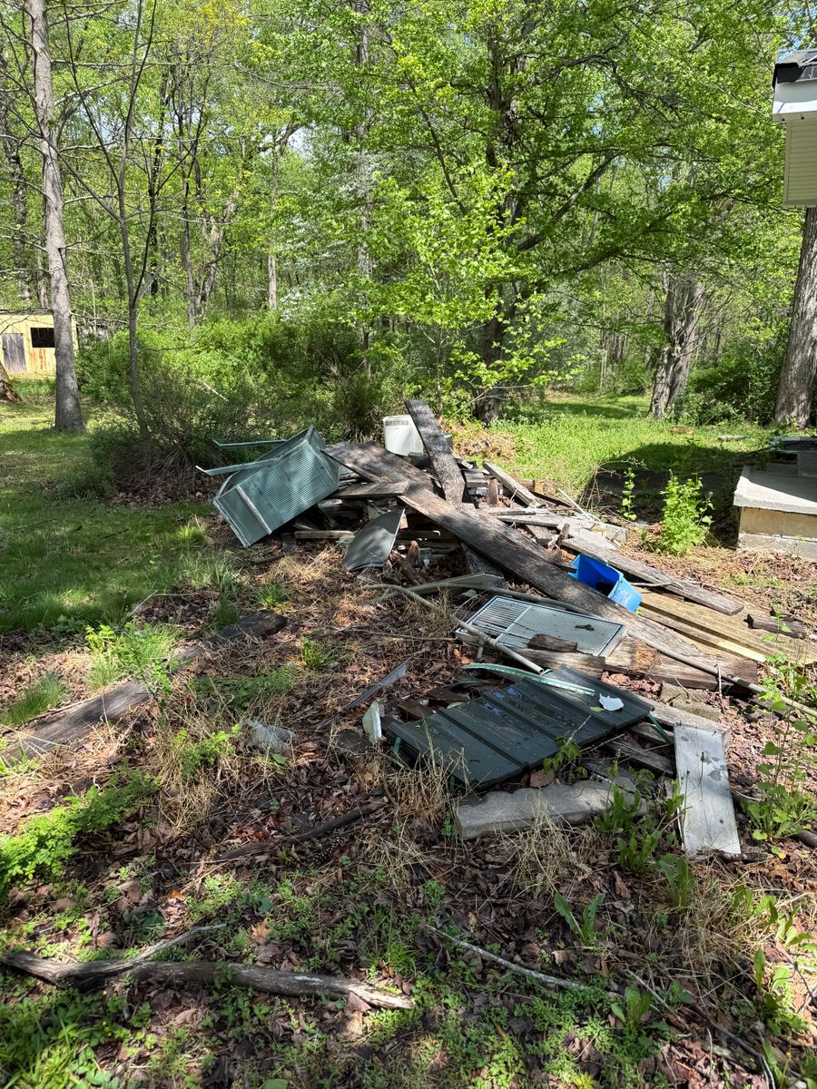 Yard Waste Removal for Valley View Junk in Stephens City, VA