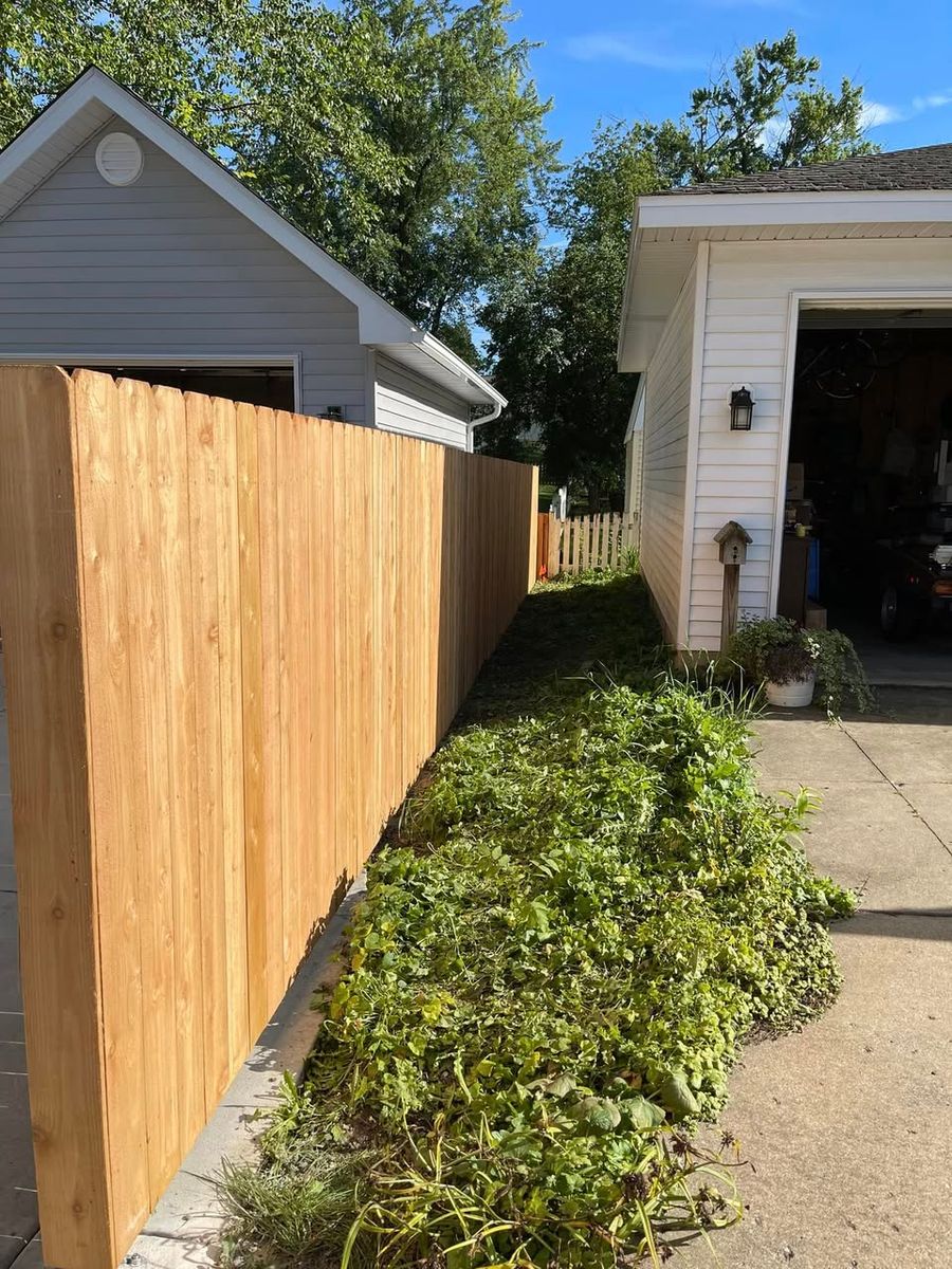 Residential Fence Installation for 5-Star Fencing in McHenry, IL