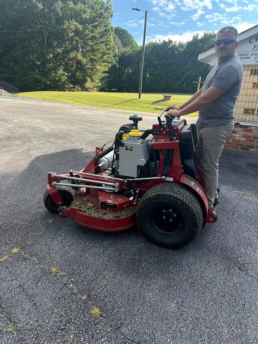 Lawn Maintenance for Sunrise Lawn Service LLC in Athens, Georgia