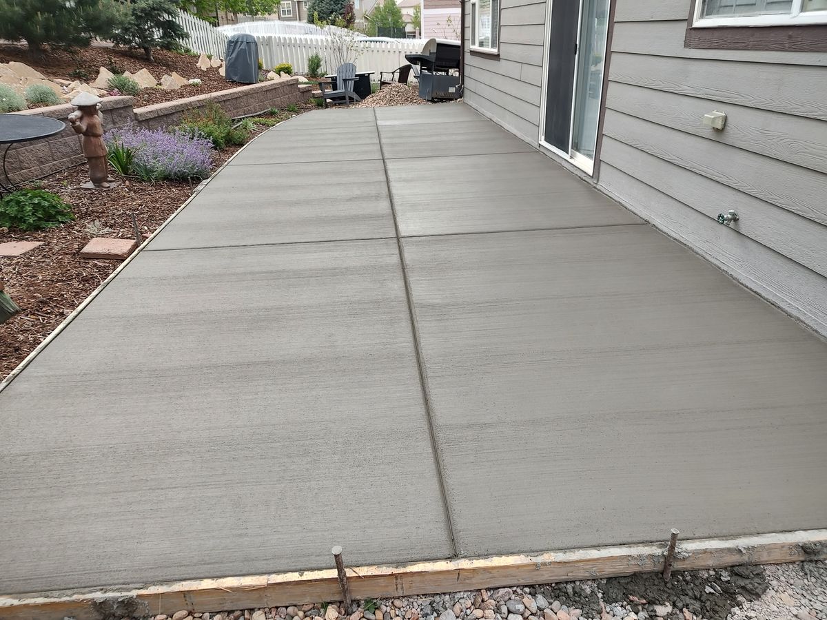 Driveway Construction for J and Son Colorado Concrete LLC in Colorado Springs, CO