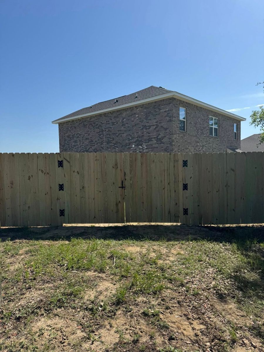 Wooden Fencing for Forrest Fencing in Pensacola, FL