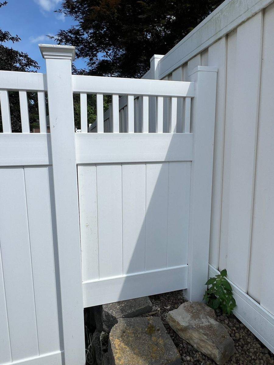 Fence Installation for Penrod & Son's Fencing in Greenville, KY