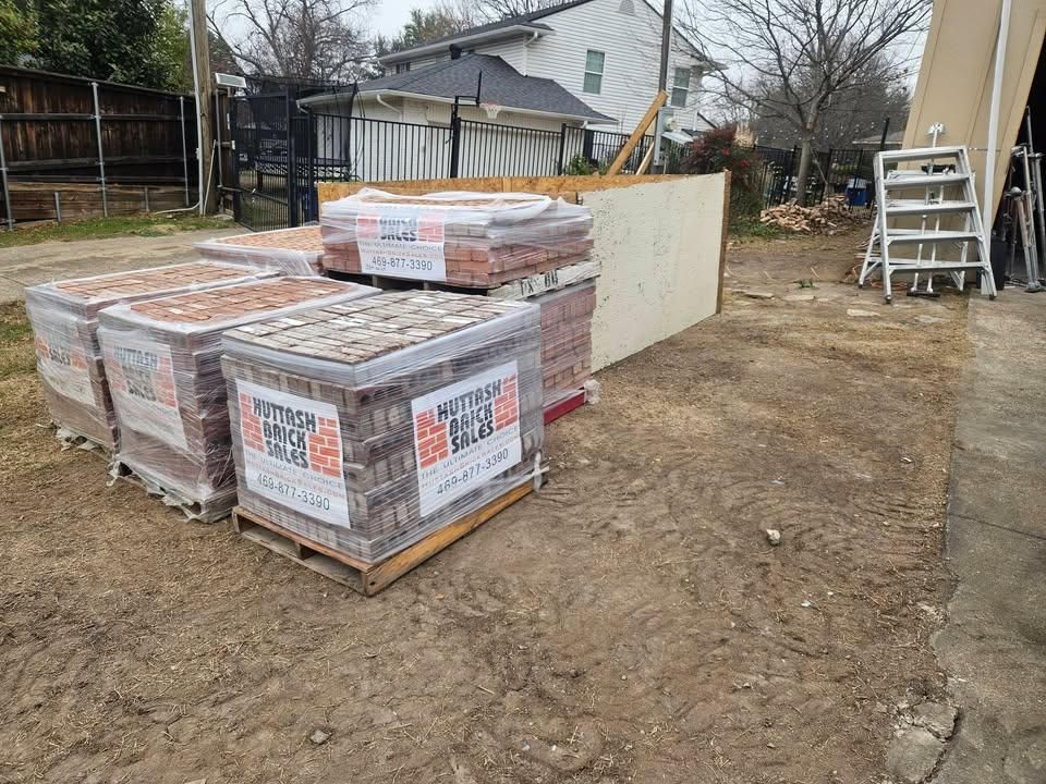 Bulk Brick Delivery for Huttash Brick Sales in Dallas, TX