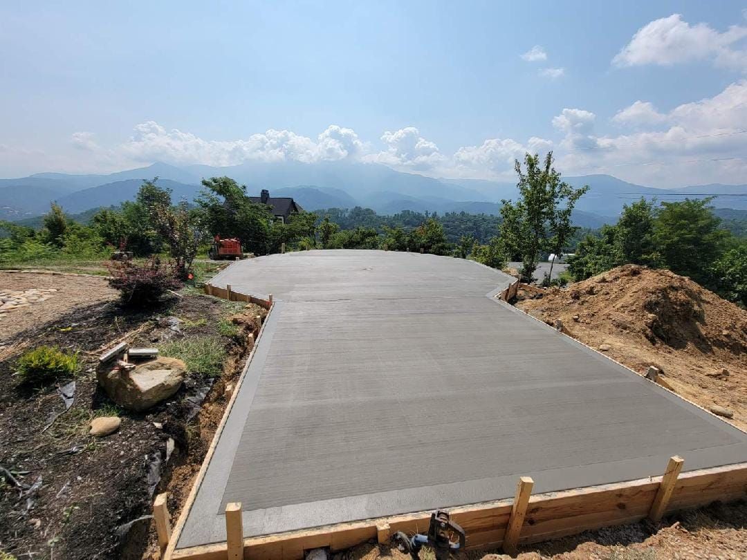 Sidewalk Installation for HR Concrete Solutions LLC in Gatlinburg, TN