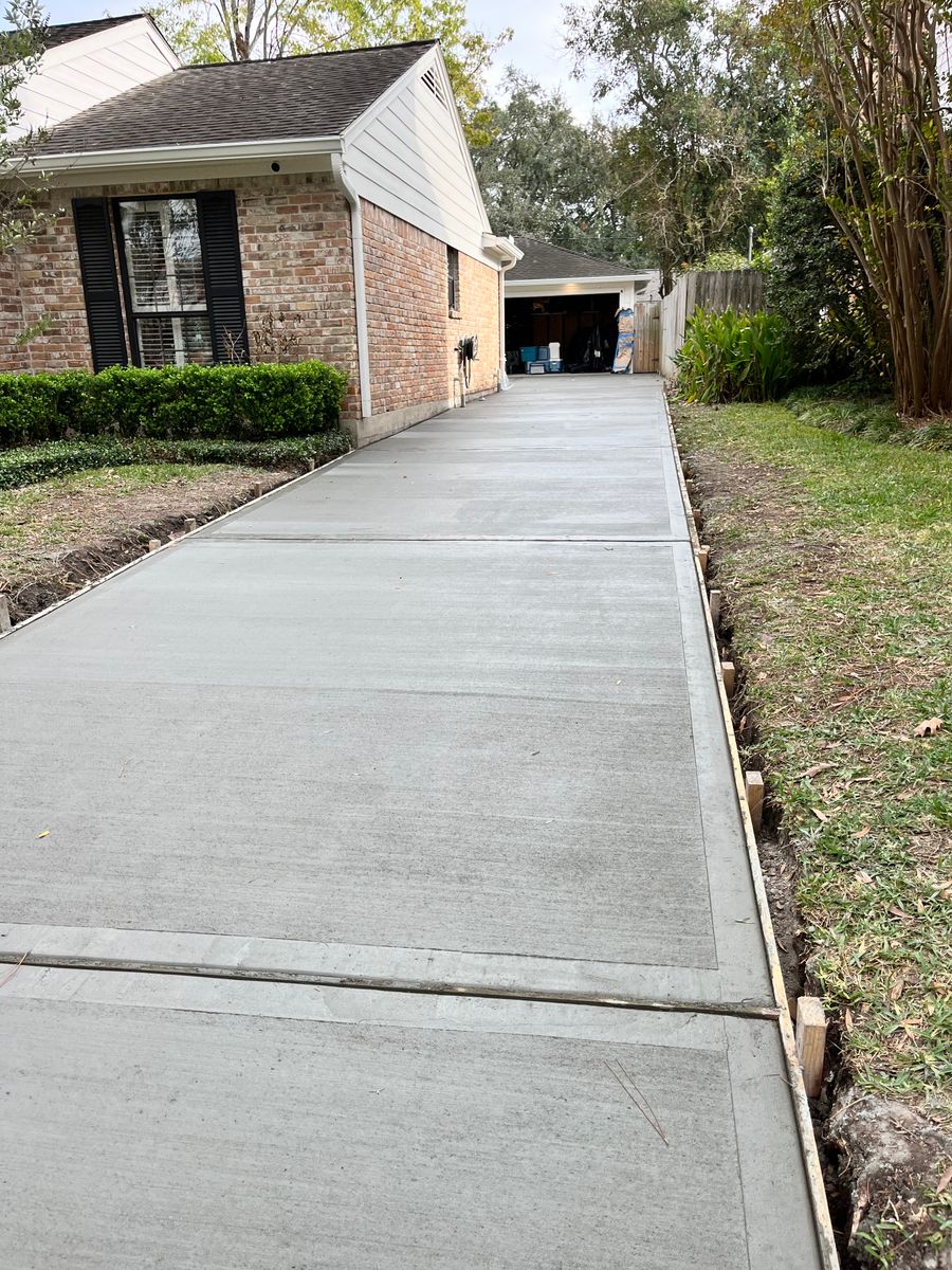 Driveways for BigTex Concrete Construction in Houston, TX