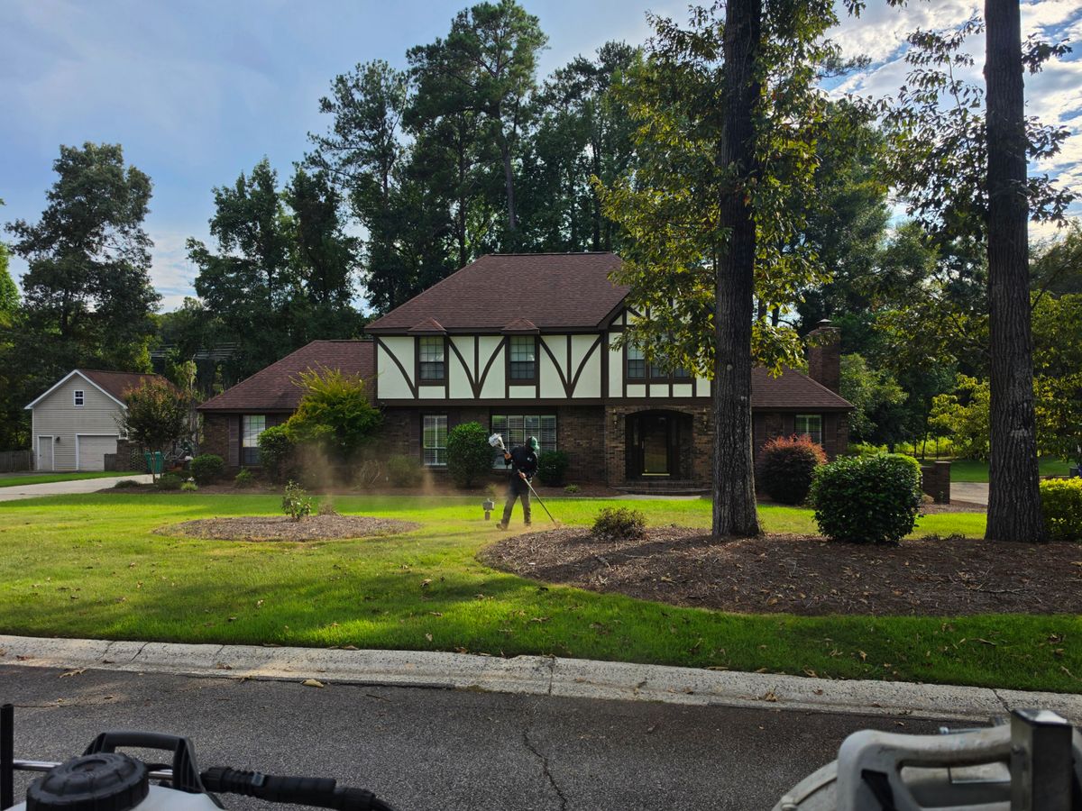 Residential Maintenance for Zepeda's Mowing in Fort Valley, GA