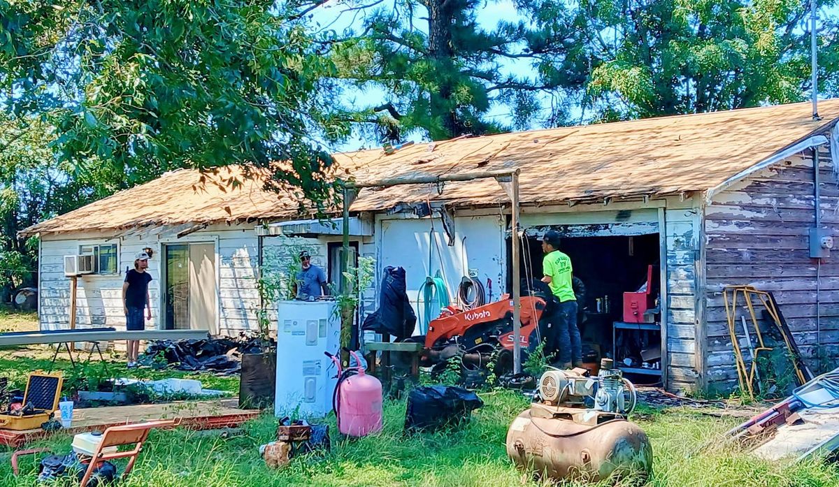 Roofing for Rogers Construction in Mount Vernon, TX