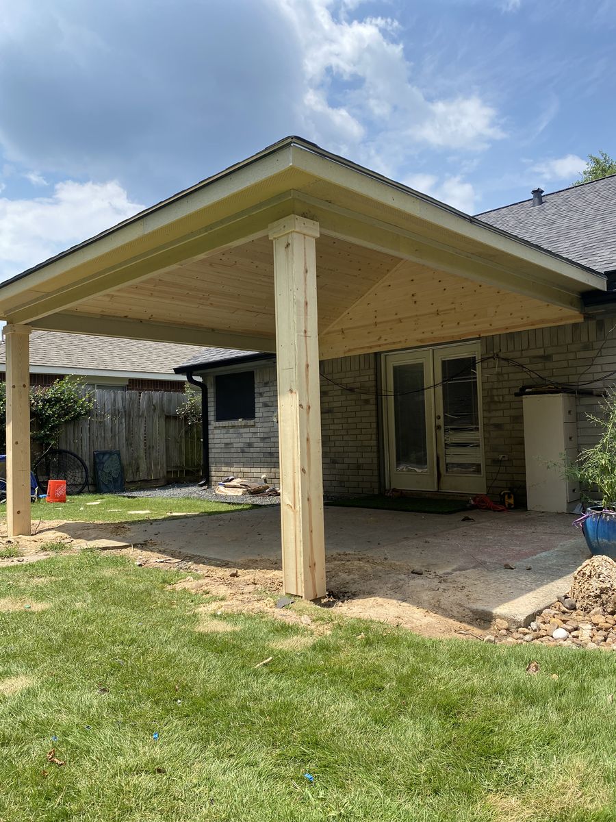 Hardscaping for Atlas Land Design in Creekside Park, TX