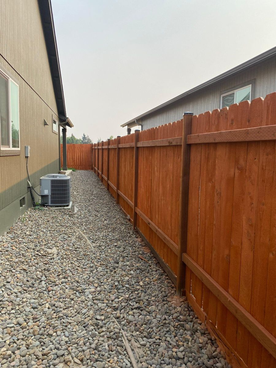 Fencing for Willamette Landscaping and Tree Services in Albany, OR