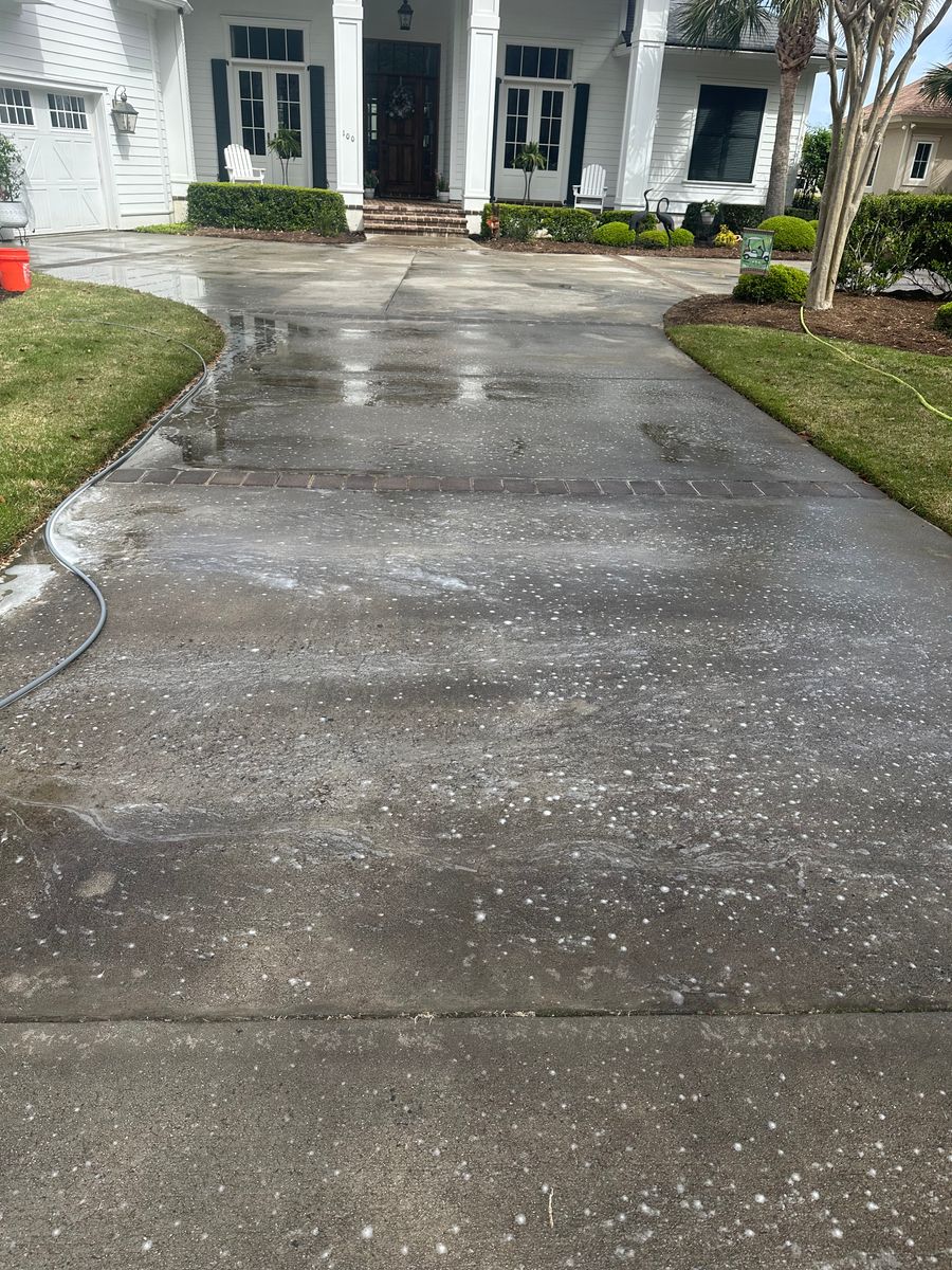 Driveway Cleaning for Premier Softwash in Bluffton, SC