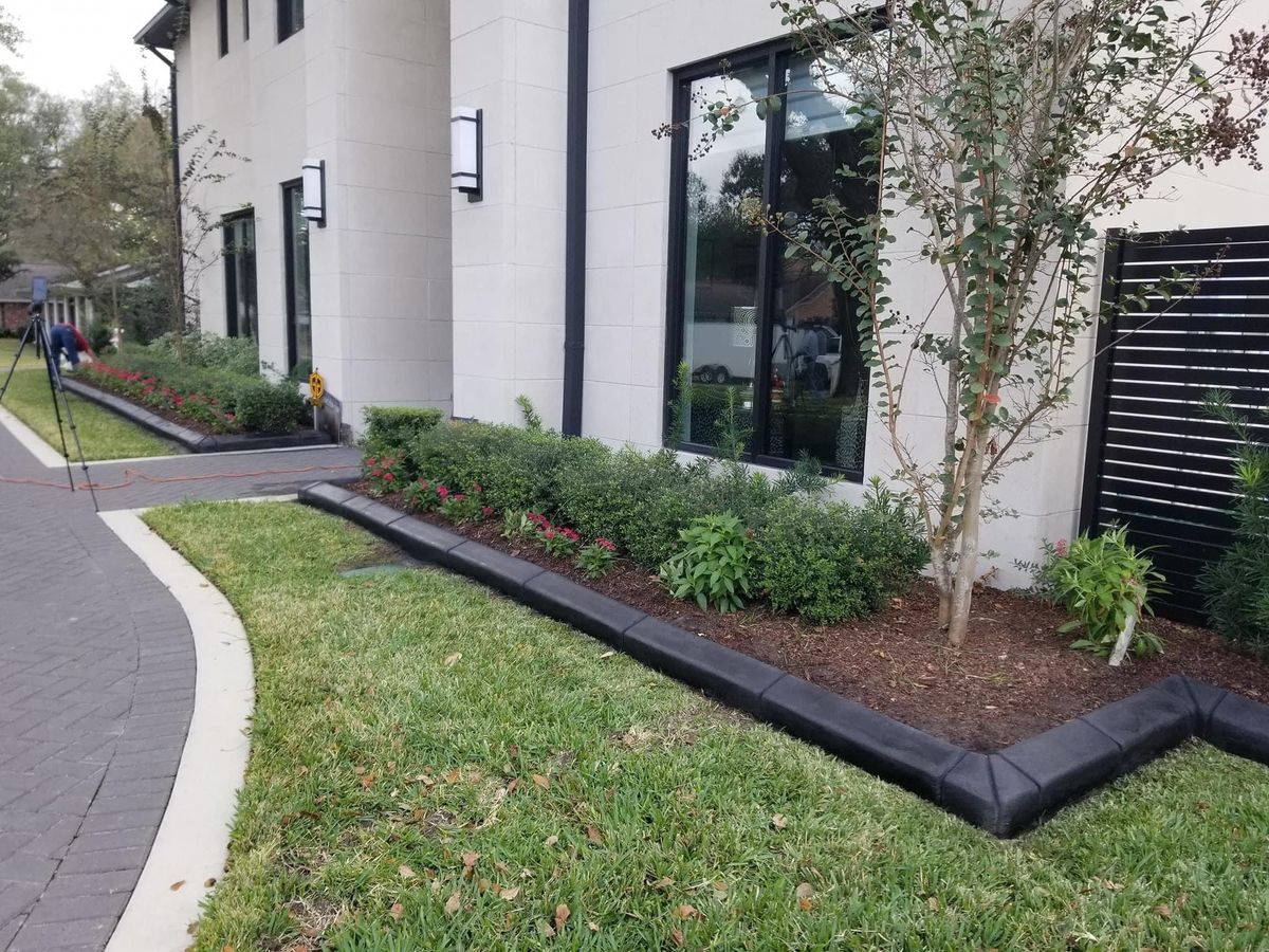 Landscaping for Texas Curb N Borders in Houston, TX