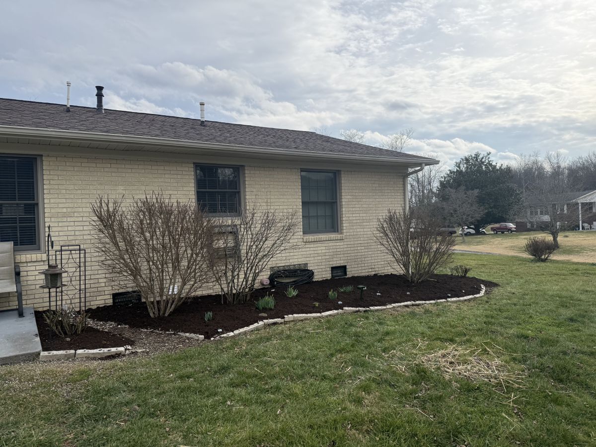 Mulch Installation for Lafollette Mulch, Stone and Lawn Care in La Follette, TN