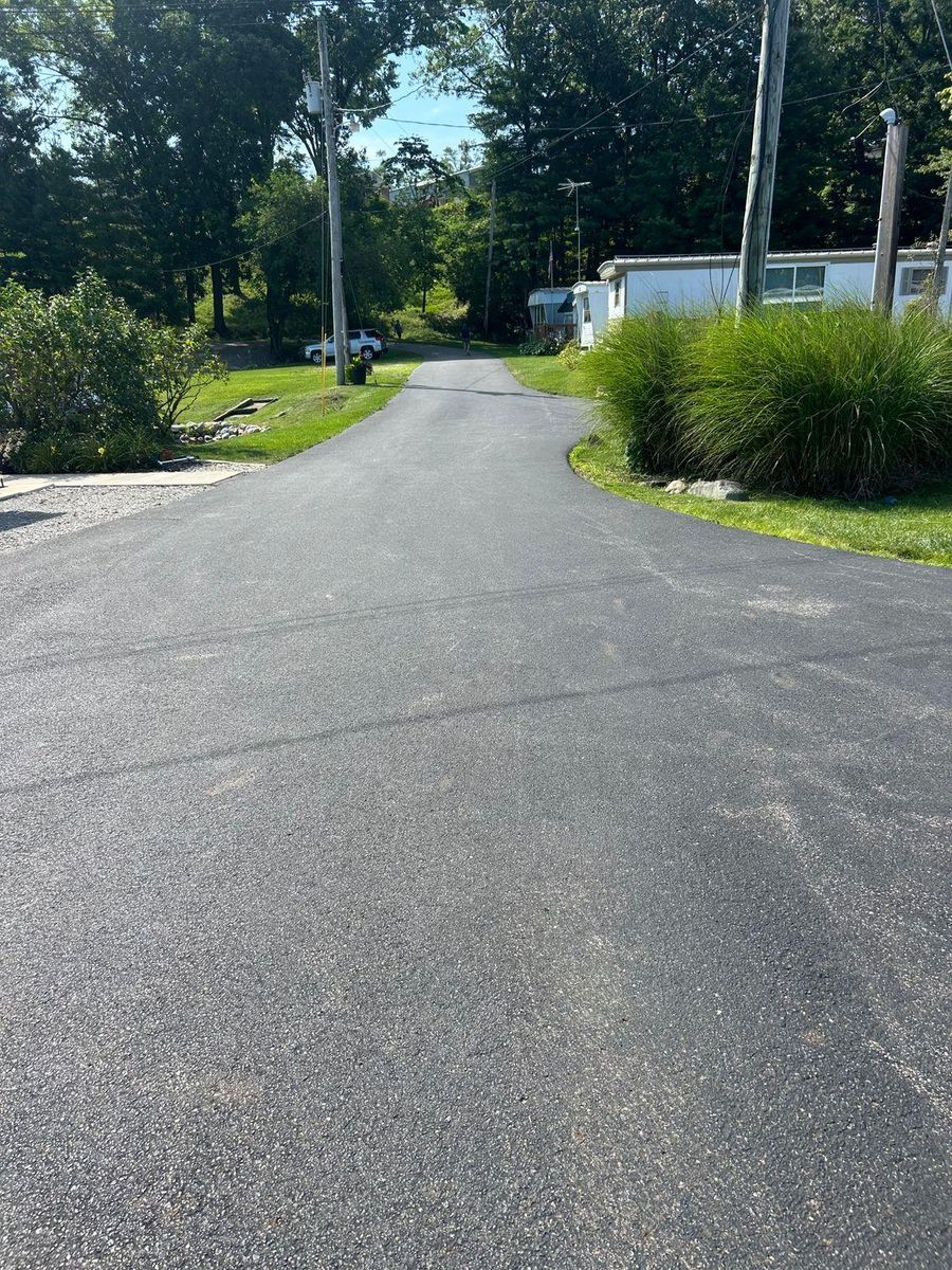 Sealcoating for Texcap Asphalt Construction in Magnolia, TX