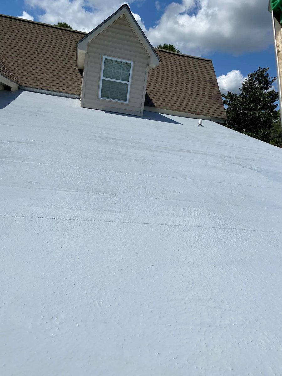 Flat Roof for Red's Roofing & Construction in Sylvester, GA