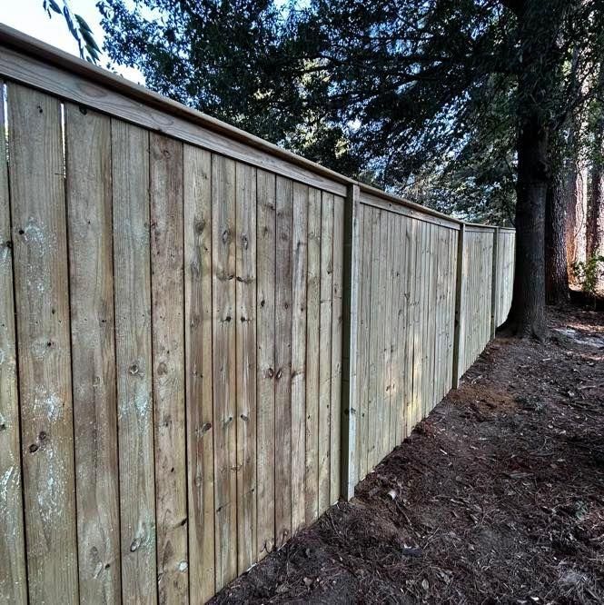 Fencing for Simmons Construction in Starkville, MS