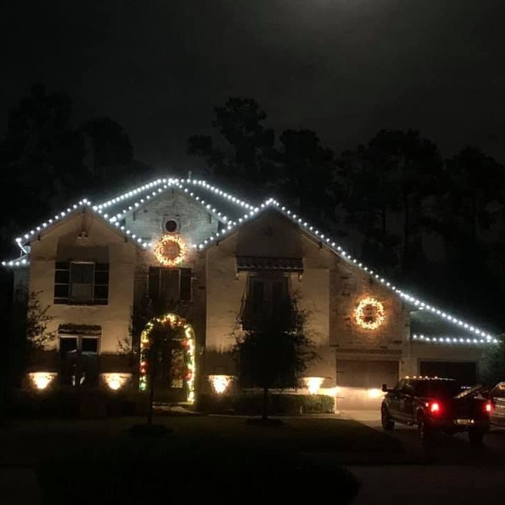  Christmas Lights Maintenance for North Star Christmas Lighting in Conroe,  TX