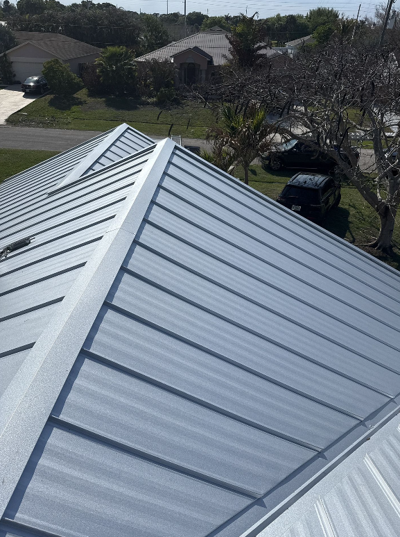 Metal Roof for Ridgecap Roofing in Port St. Lucie, FL