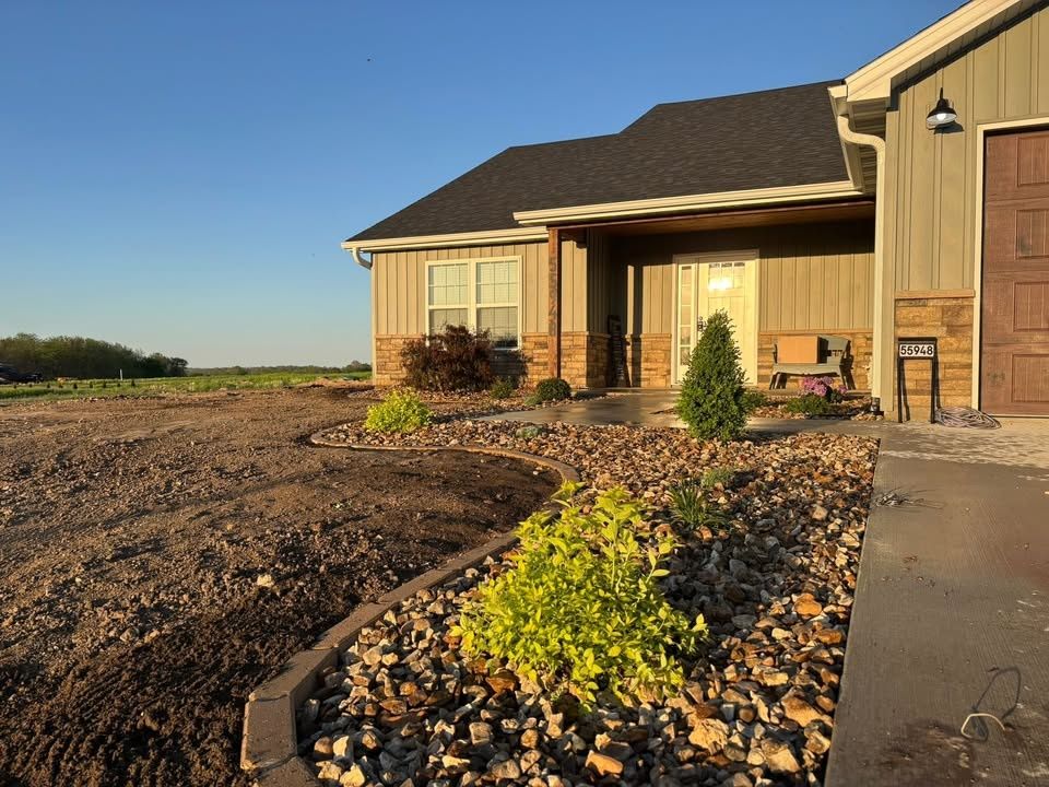 Garden Bed Installations for Hawes Design & Build in Hannibal, MO