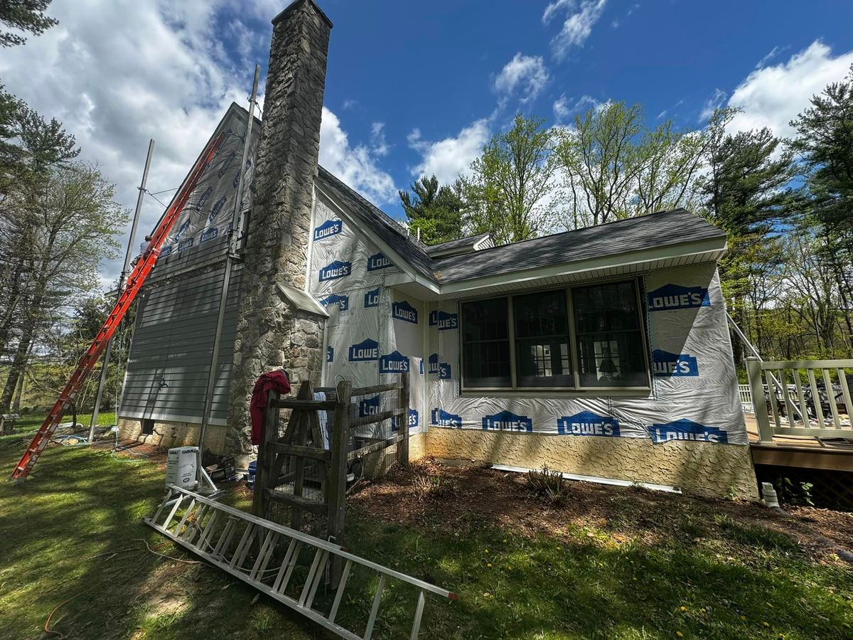 Siding for Emerald Builders Inc in Royersford,  PA