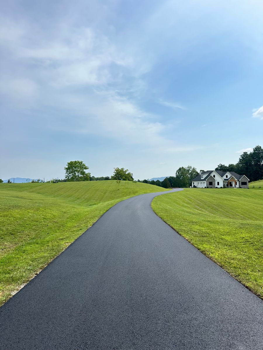 Asphalt Driveways for James R Carter Paving in Roanoke, VA