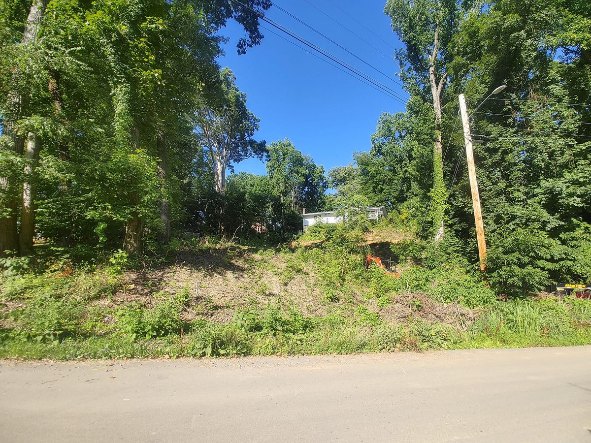 Land clearing for M&L Lumber and Excavating in Jonesborough, TN