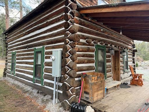 Log Home Chinking for True Blue Logworks LLC in Corvallis, MT