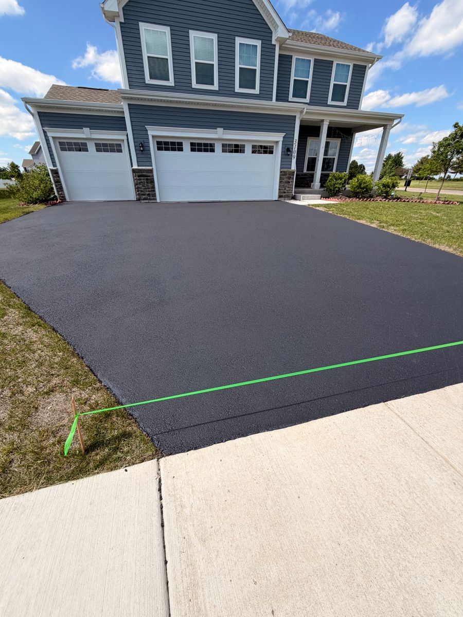 Residential Seal Coating for Black Diamond Sealcoating in St. Charles, IL