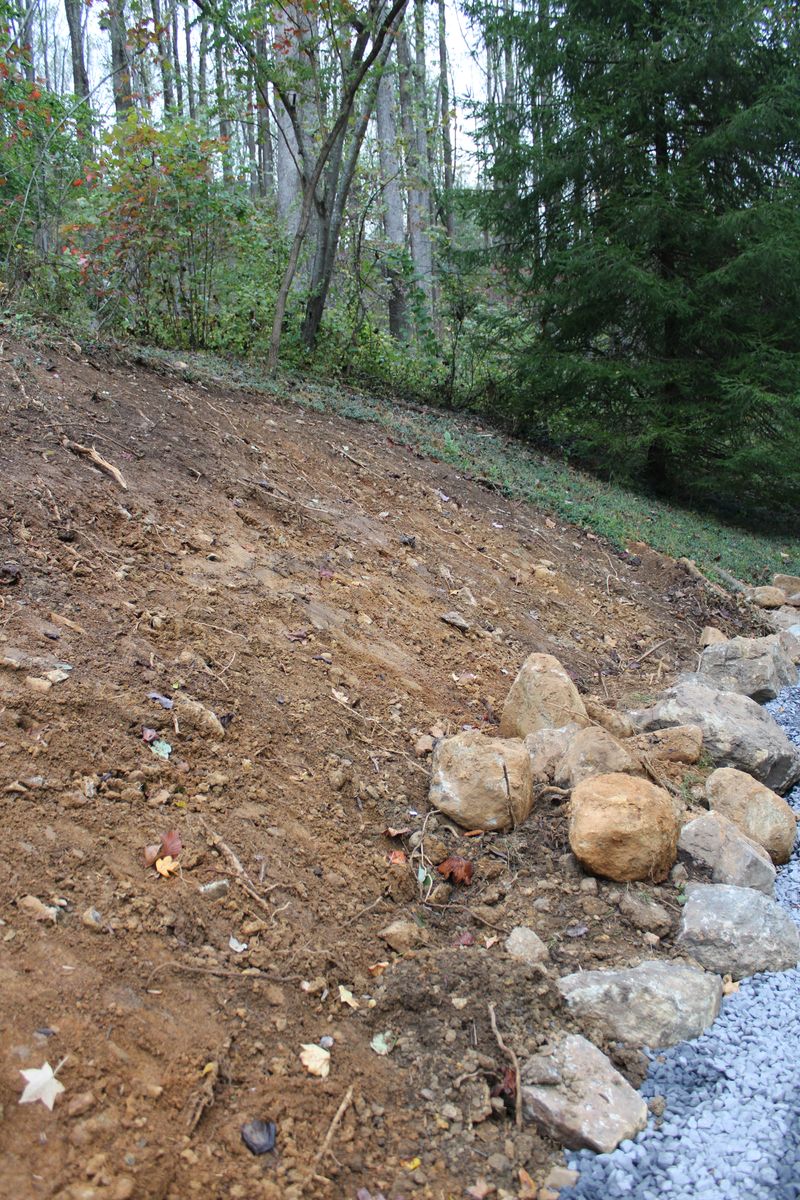 Driveway Regrading for 9999 Building and Renovation LLC in Warrenton, VA