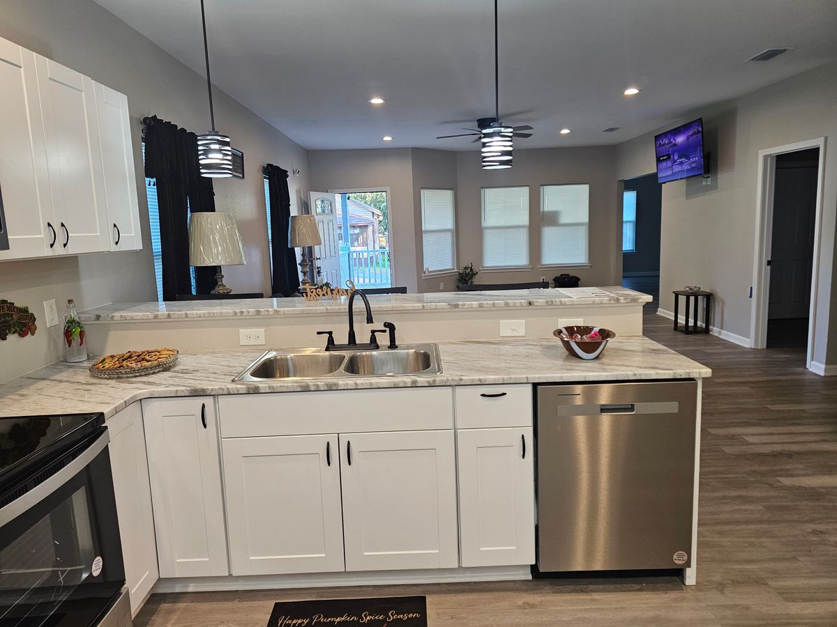 Flooring for Seaboard Construction & Real Estate Group in Quincy, FL