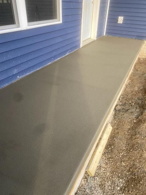 Porches, Patios, & Firepits for Whitfield Concrete Construction in Solsberry, IN