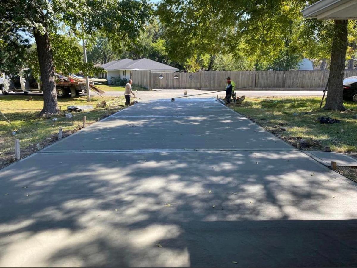 Concrete Slab Construction for Delarosa Concrete & Stamping in Pearland, TX