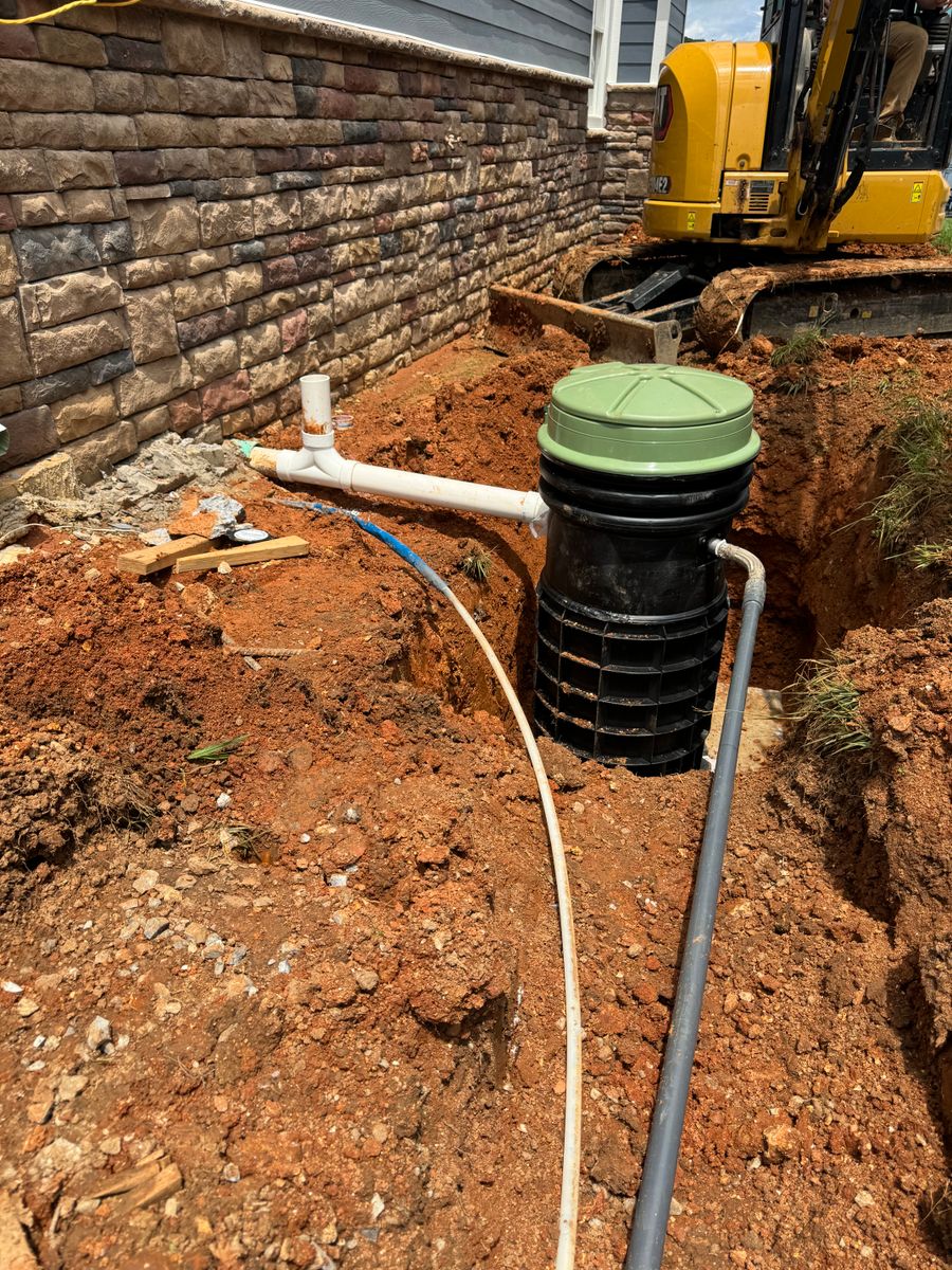 Underground Water & Sewer Services for Strange Excavating & Utilities in Lenoir City, TN