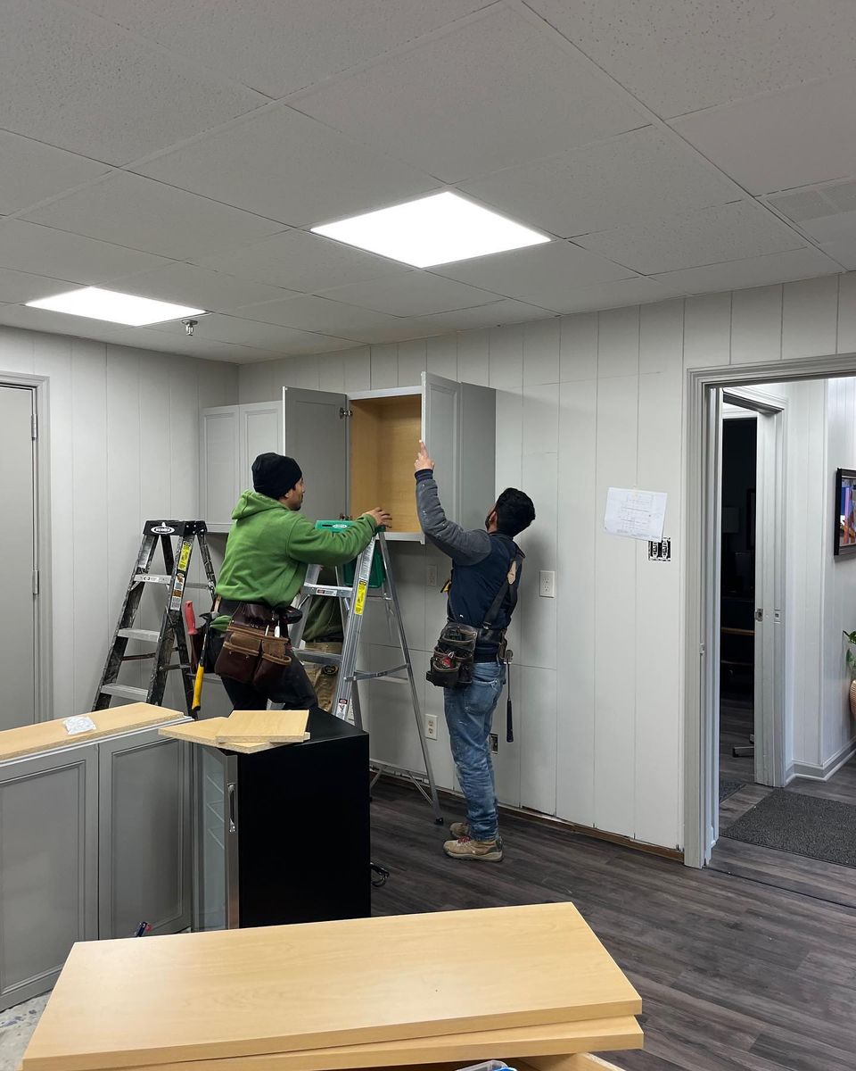 Kitchen and Cabinet Refinishing for A2 Painting LLC in Hendersonville, NC
