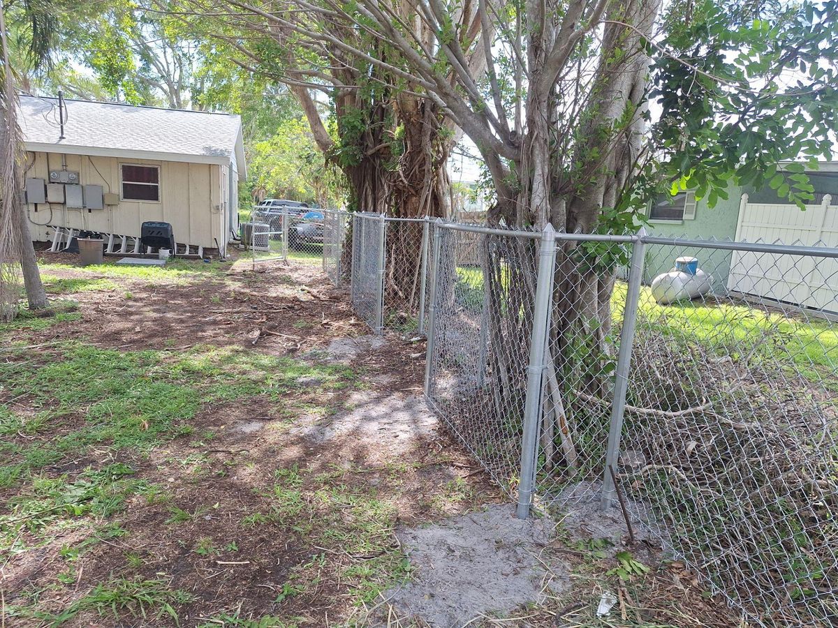 Chainlink Fence Installation for ASAP Fence & Gates - Central, FL in Leesburg, FL