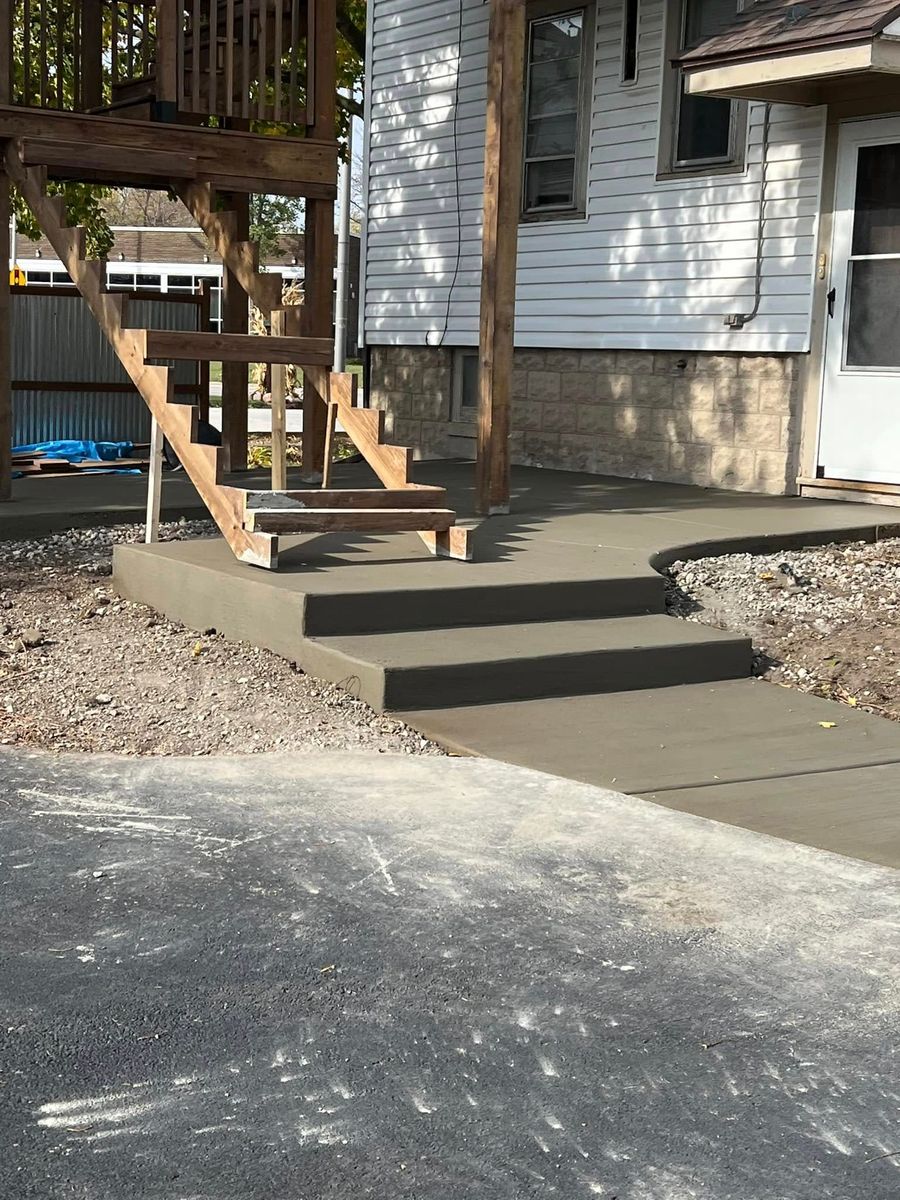 Sidewalk Installation for MKE Concrete Contractors LLC in Milwaukee, WI
