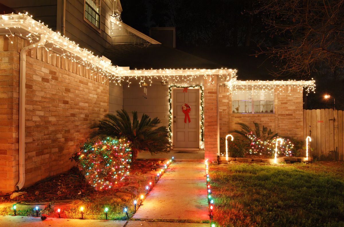 Holiday Lighting for Noble Night Lighting in Saint John, Indiana