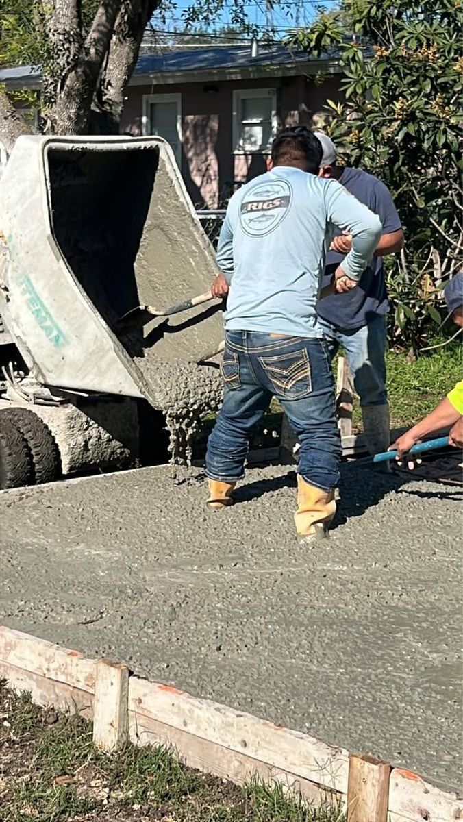 Day Laborer Hourly Rates for King Services in Seguin, TX