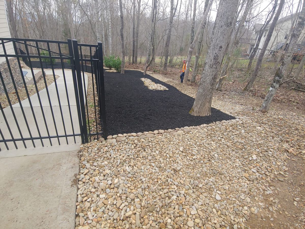 Other Services for Lafollette Mulch, Stone and Lawn Care in La Follette, TN