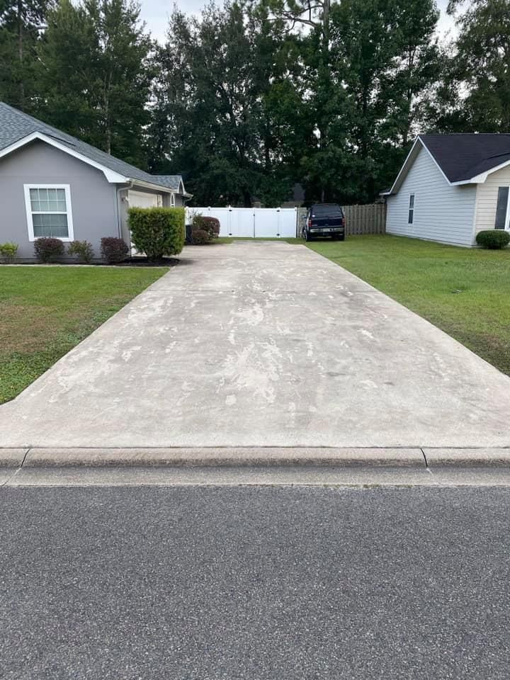 Driveway and Sidewalk Cleaning for Southeast Pro-Wash in Kingsland, GA