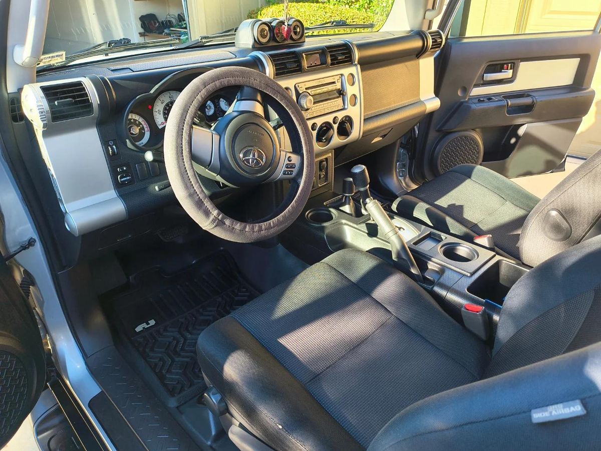 Standard Detail for Apex Mobile Detail LLC in Linda, CA