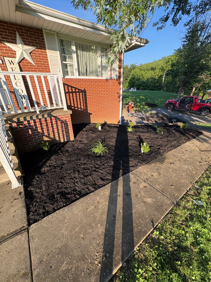 Mulch Installation for Cam Yardz in Washington, PA