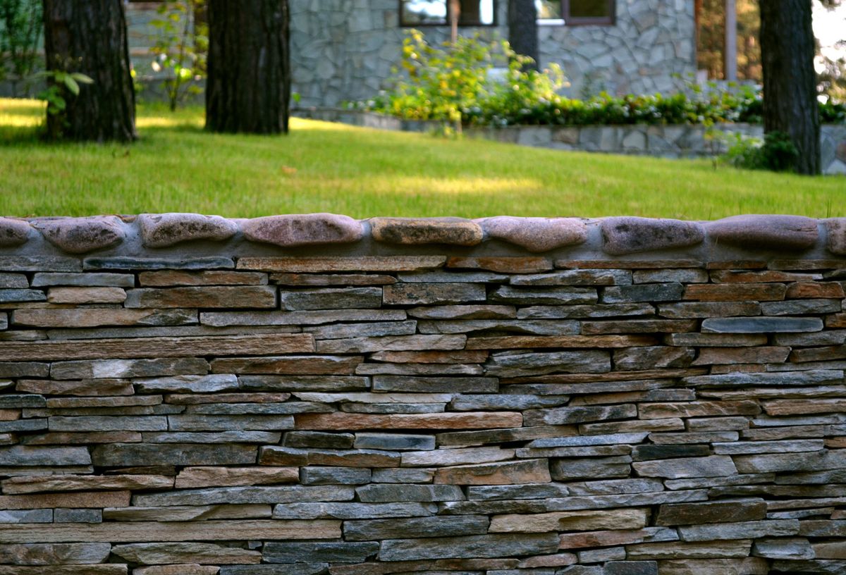 Retaining Wall Construction for Combs Lawncare in Trenton, OH