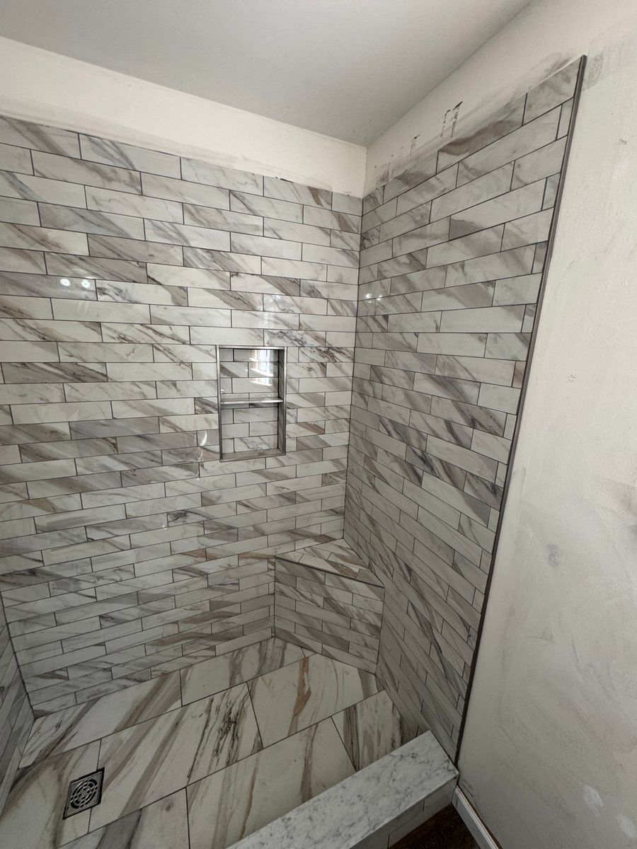 Ceramic tile for Finnegan Flooring in Elkton, MD