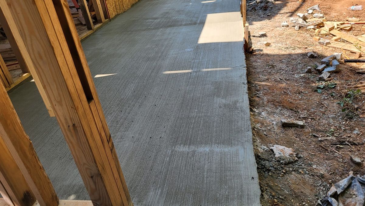 Concrete Slab Construction for Huerta's Concrete Finishing in Pontotoc, MS