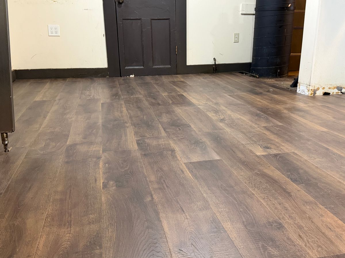 Vinyl Flooring for Jack Of All Blades in Windsor County, VT